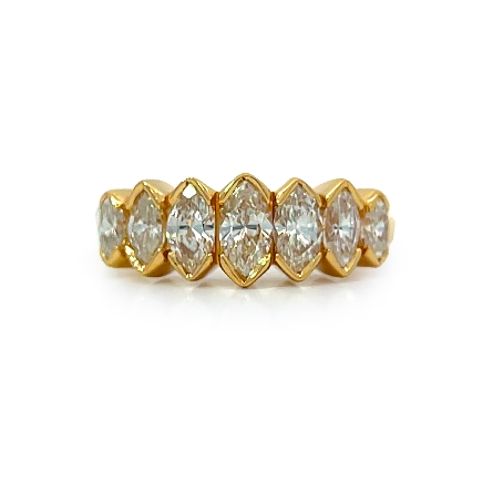 /home/earthtreasures/catalog.shopearthtreasures.com/imagedumplarge/EARTH_U1-106069.jpg 14K Yellow Gold Estate Graduated Half Bezel Ban...