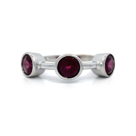 /home/earthtreasures/catalog.shopearthtreasures.com/imagedumplarge/EARTH_U2-17082.jpg 14K White Gold Estate Rhodolite 3Stone Bezel Ri...