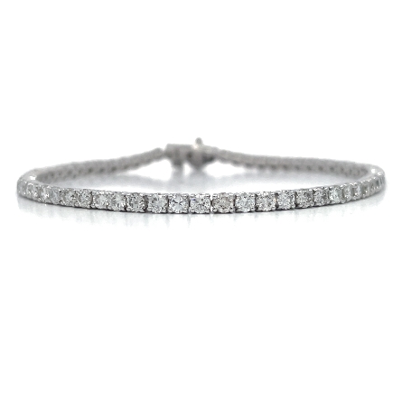 /home/earthtreasures/catalog.shopearthtreasures.com/imagedumplarge/EARTH_U3-302872.jpg 14K White Gold Estate 7inch 4Prong Tennis Brace...