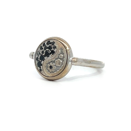 18K White Gold Estate Carrera Y Carrera Ying Yang Reversible Ring w/16Black Diams=.20apx and 16Diams=.28apx VS H Size6.5 3.3dwt