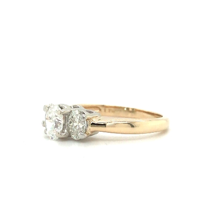 14K Yellow Gold Estate 3Stone Engagement Ring w/2Diams=.50apx and 1Diam=.50apx SI H Size4.75 1.7dwt