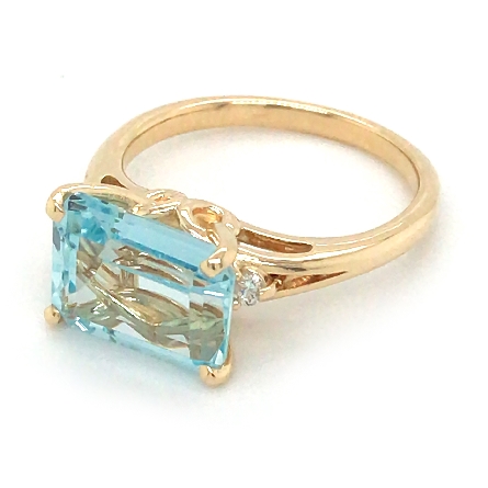 14K Yellow Gold Estate East-to-West Ring w/Aquamarine=3.68ct and 2Diams=.06ctw SI2-I1 H-I Size 7