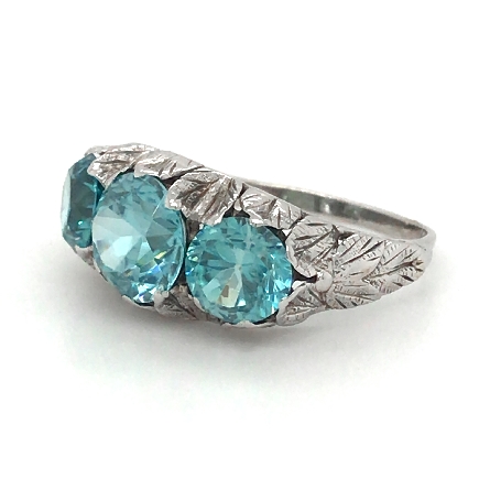 14K Yellow Gold Estate Etched Leaf Style Band w/3 Blue Zircons Size8 2.7dwt
