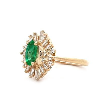 14K Yellow Gold Estate Emerald Ballerina Ring W/Baguette and Round Diams=.50apx VS2-SI2 H-I Size6 2.8dwt 