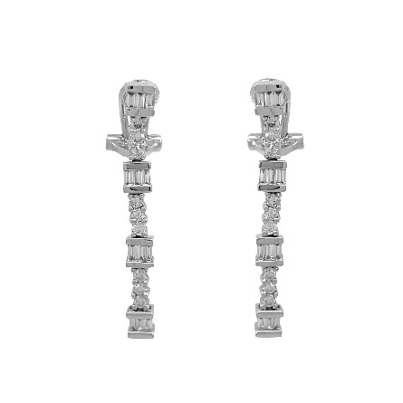 18K White Gold Estate Baguette and Round Drop Earrings w/18Round Diams=.45apx and 24 Baguette Diams=.48apx VS-I1 H-I 3.6dwt 