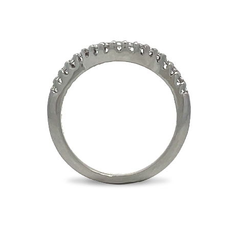 18K White Gold Estate Prong Set Curved Band w/17diams=0.17apx SI G-H Size4.5  1.4dwt 